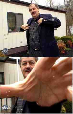 Don Blankenship gets rough with local ABC reporter outside Massey Energy office, Belfry, Ky, April 7 08/abc news, abcnews.go.com Don Blankenship gets rough with local ABC reporter outside Massey Energy office, Belfry, Ky, April 7 08/abc news, abcnews.go.com