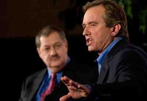 Massey Energy CEO Don Blankenship & Robert F. Kennedy, Jr. debate MTR mining at U. of Charleston, Charleston, WVa, Jan 21 2010/The Register-Herald, register-herald.com Massey Energy CEO Don Blankenship & Robert F. Kennedy, Jr. debate MTR mining at U. of Charleston, Charleston, WVa, Jan 21 2010/The Register-Herald, register-herald.com