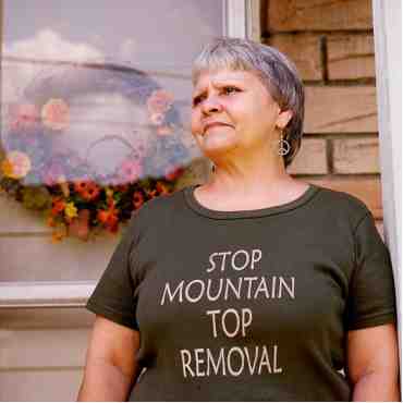 Judy Bonds, undated/Jo Syz Photography, “Coal River Mountain Portraits,” josyz.com Judy Bonds, undated/Jo Syz Photography, “Coal River Mountain Portraits,” josyz.com