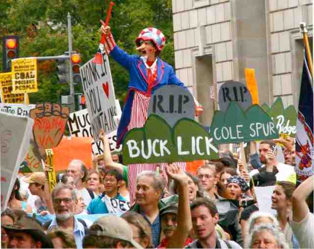 March & rally against MTR mining, Washington DC, Sept 27, 2010/ Break-A-Leg Photography, “Appalachia Rising,” flickr.com March & rally against MTR mining, Washington DC, Sept 27, 2010/ Break-A-Leg Photography, “Appalachia Rising,” flickr.com