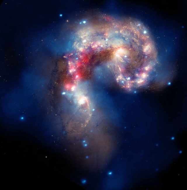 Composite image of colliding galaxies in Antennae Galaxies, Dec 1999, Dec 2003, July 2004 & Feb 2005/NASA, ESA, SAO, CXC, JPL-Caltech, STScI, hubblesite.org