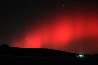 Aurora borealis over Ozark, AK, Oct 24 2011/Brian Emfinger, realclearwx.com, AP, csmonitor.com