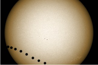 Venus passing in front of the sun, Centro Astronomico Neil Armstrong, Salerno, Italy, June 8, 2004/Giovanni Paglioli Venus passing in front of the sun, Centro Astronomico Neil Armstrong, Salerno, Italy, June 8, 2004/Giovanni Paglioli