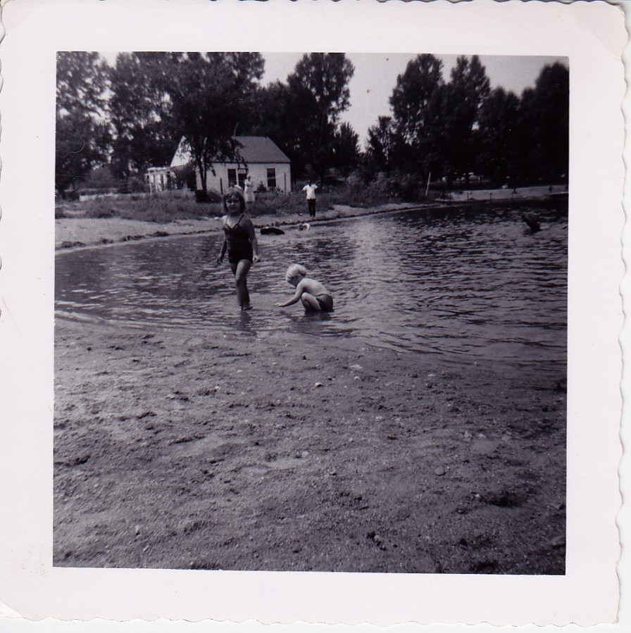 Gini & Lili at Lakeside, July 1953