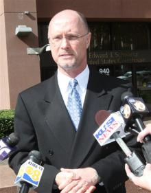 PETA Attorney Jeffrey Kerr speaks to press outside San  Diego Courthouse after Judge hears arguments to let PETA’s lawsuit proceed, San Diego, Feb 6, 2012/Lenny Igniezi, AP, cnsnews.com