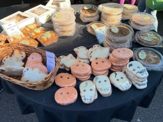 Inwood Market, Saturday, Oct 29, 2022