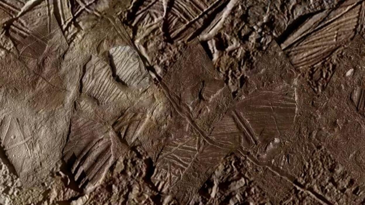 Image of Ice-Covered Surface of Jupiter's Moon Europa taken during Galileo Mission in 1998 / NASA , JPL-Caltech, Orion Moon, Mashable / Click for more.